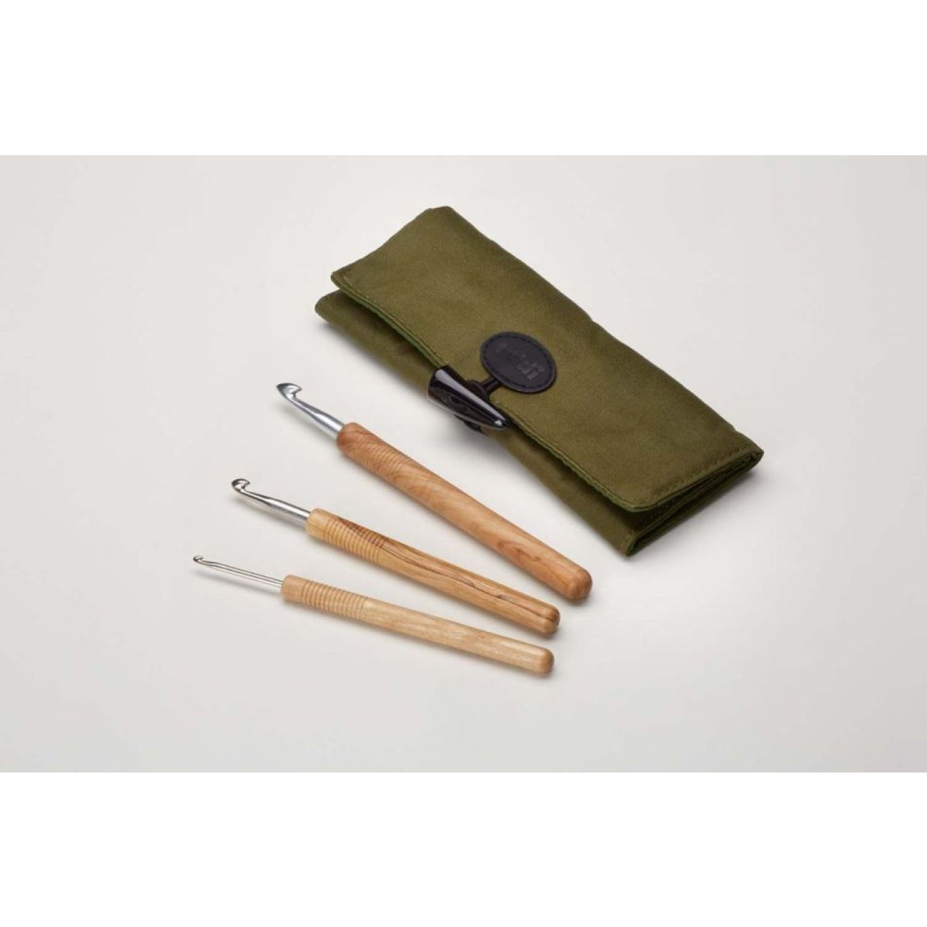 addi Wrap Olivenholz Häkelnadel-Etui 2,00 - 6,00 mm