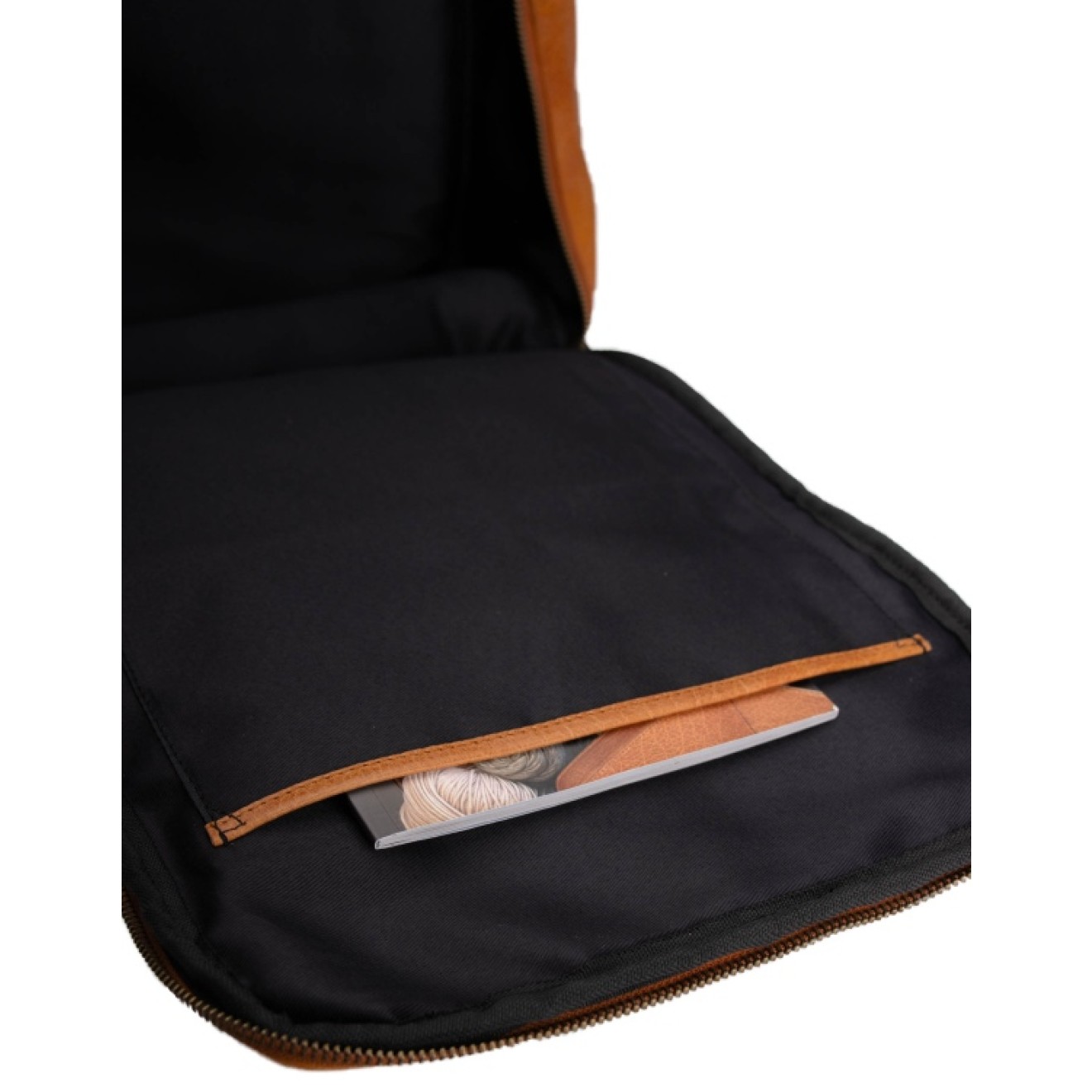 muud Leder-Stricktasche Geogina 40x30x12 cm Whisky