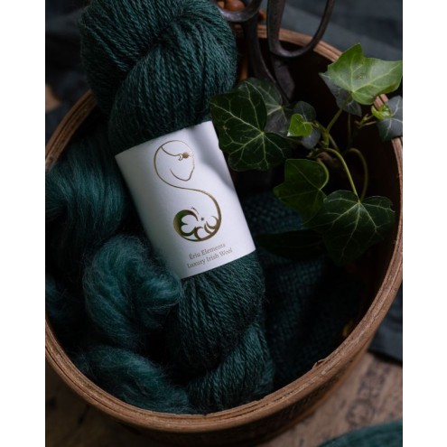 Elements DK Hank
